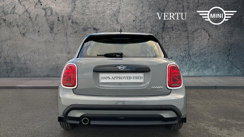 MINI Hatchback 1.5 Cooper Classic 5dr Petrol Hatchback